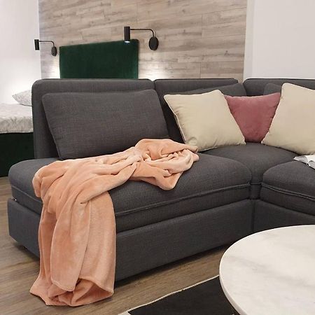 סלוניי Apartments Lucic מראה חיצוני תמונה