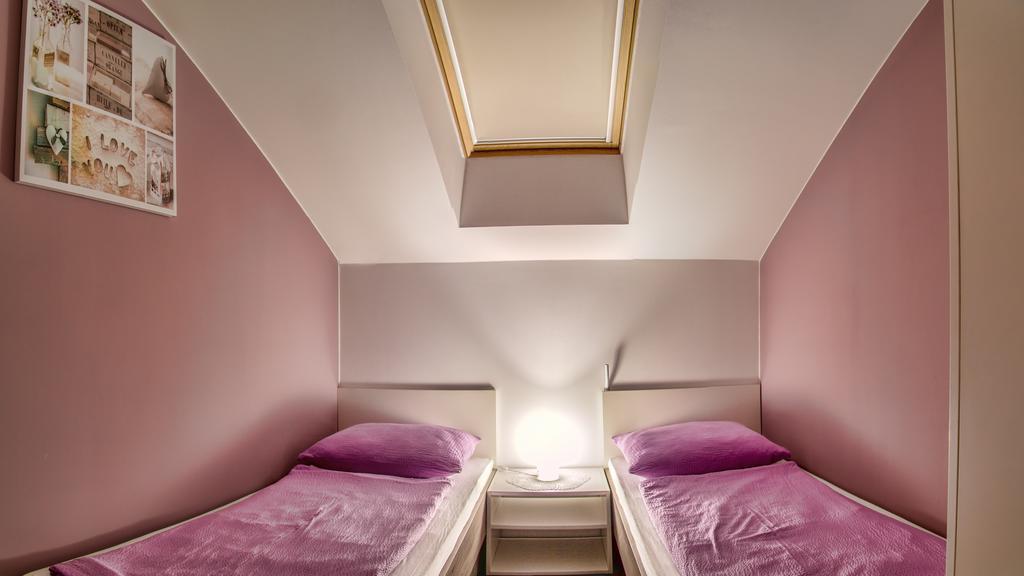 סלוניי Apartments Lucic חדר תמונה