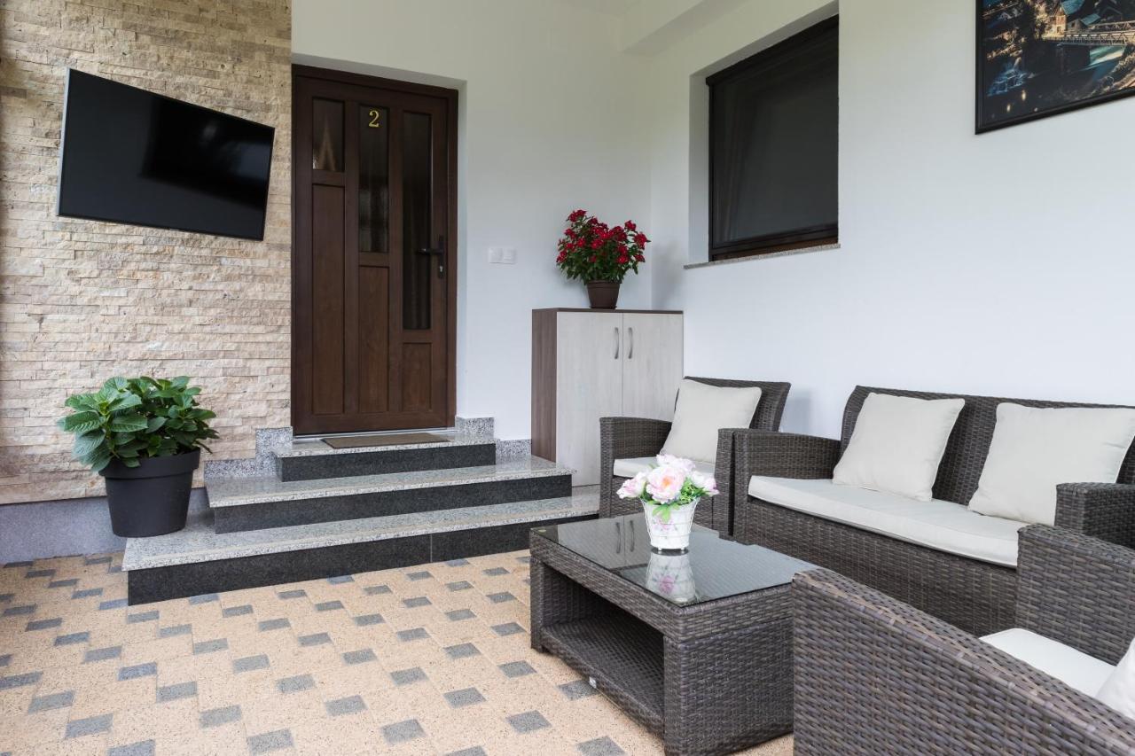 סלוניי Apartments Lucic מראה חיצוני תמונה