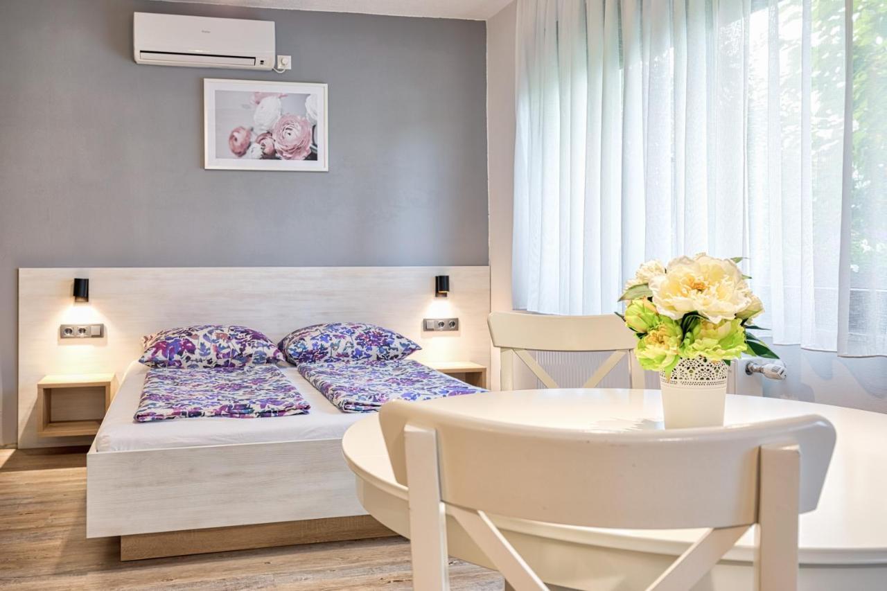 סלוניי Apartments Lucic מראה חיצוני תמונה